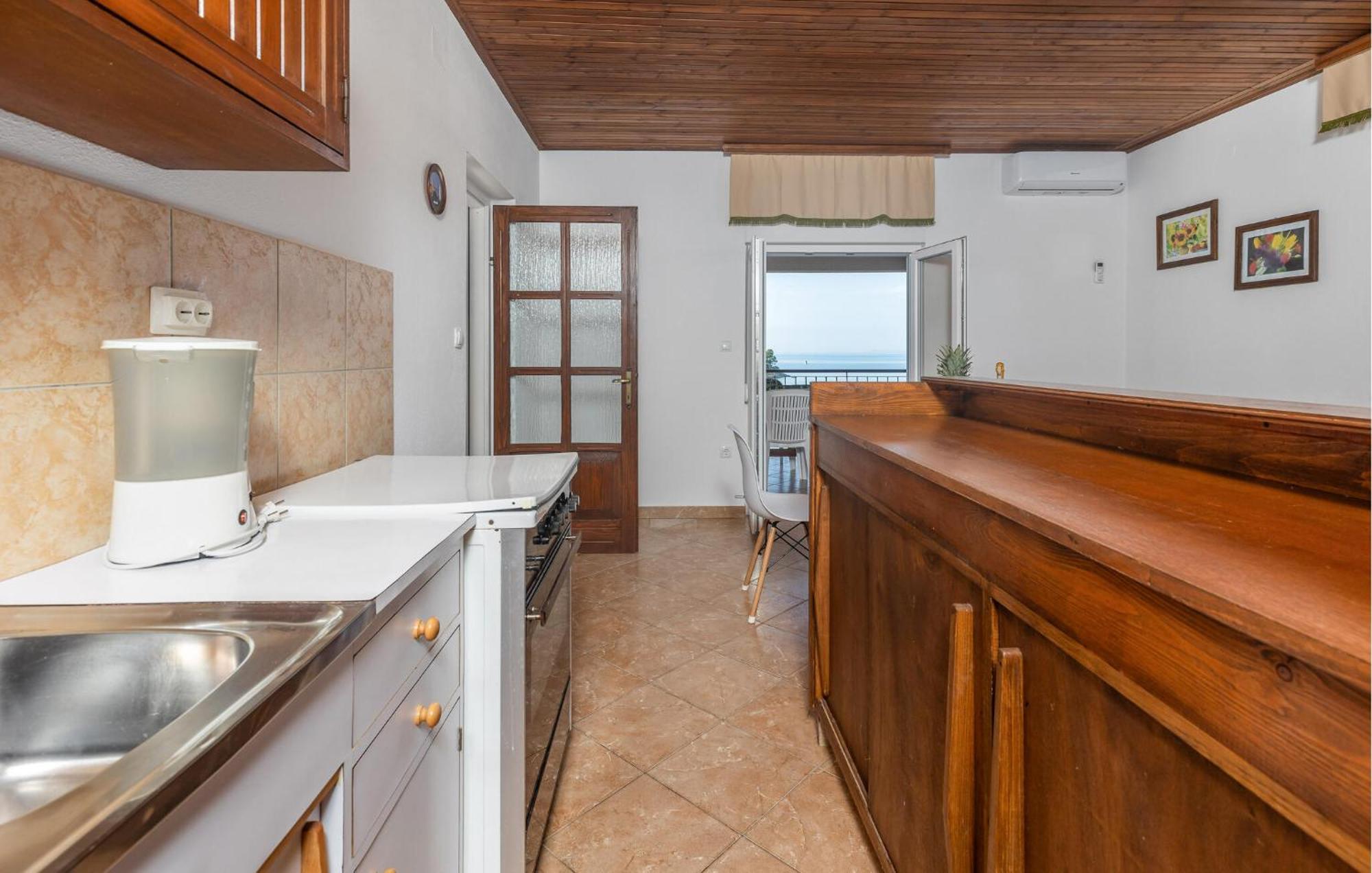 Nice Apartment In Banjol With Kitchen Exterior foto